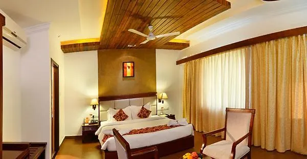 Spice Grove Hotel Thekkady 4*,  India