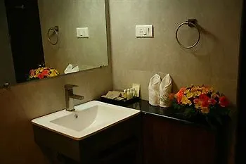 Spice Grove Hotel Thekkady