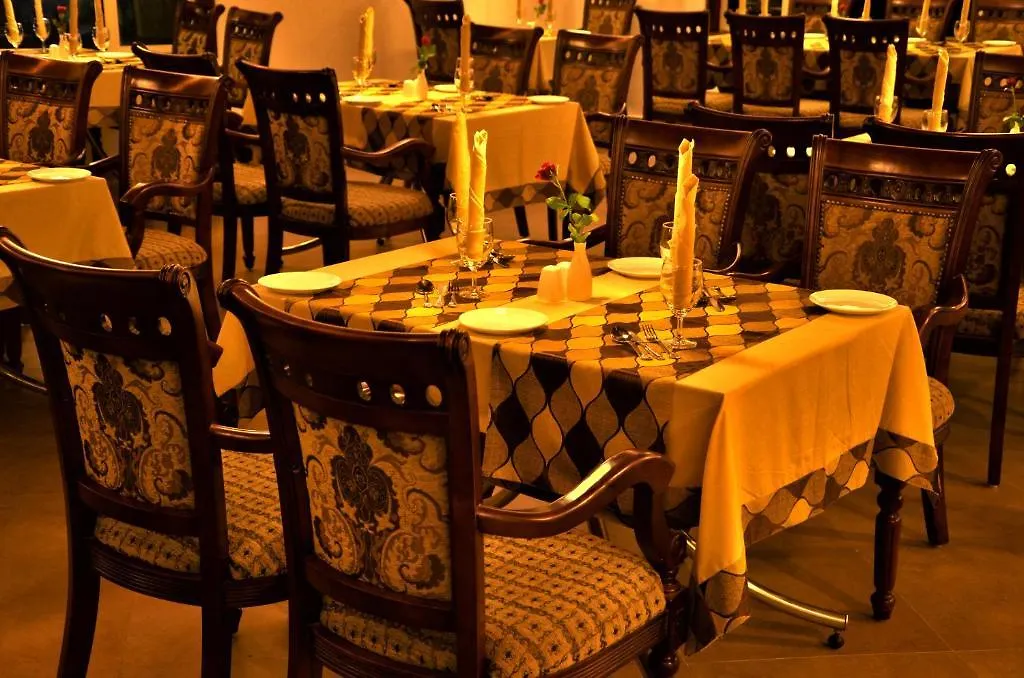 Spice Grove Hotel Thekkady