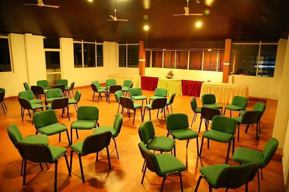 Spice Grove Hotel Thekkady 4*,