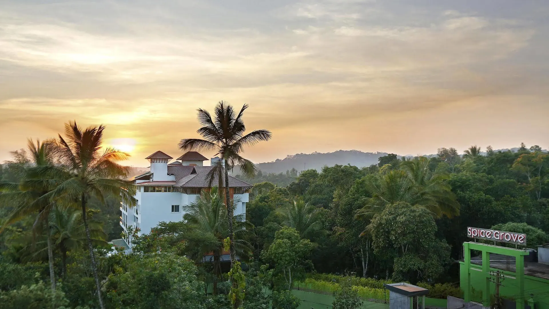 Spice Grove Hotel Thekkady