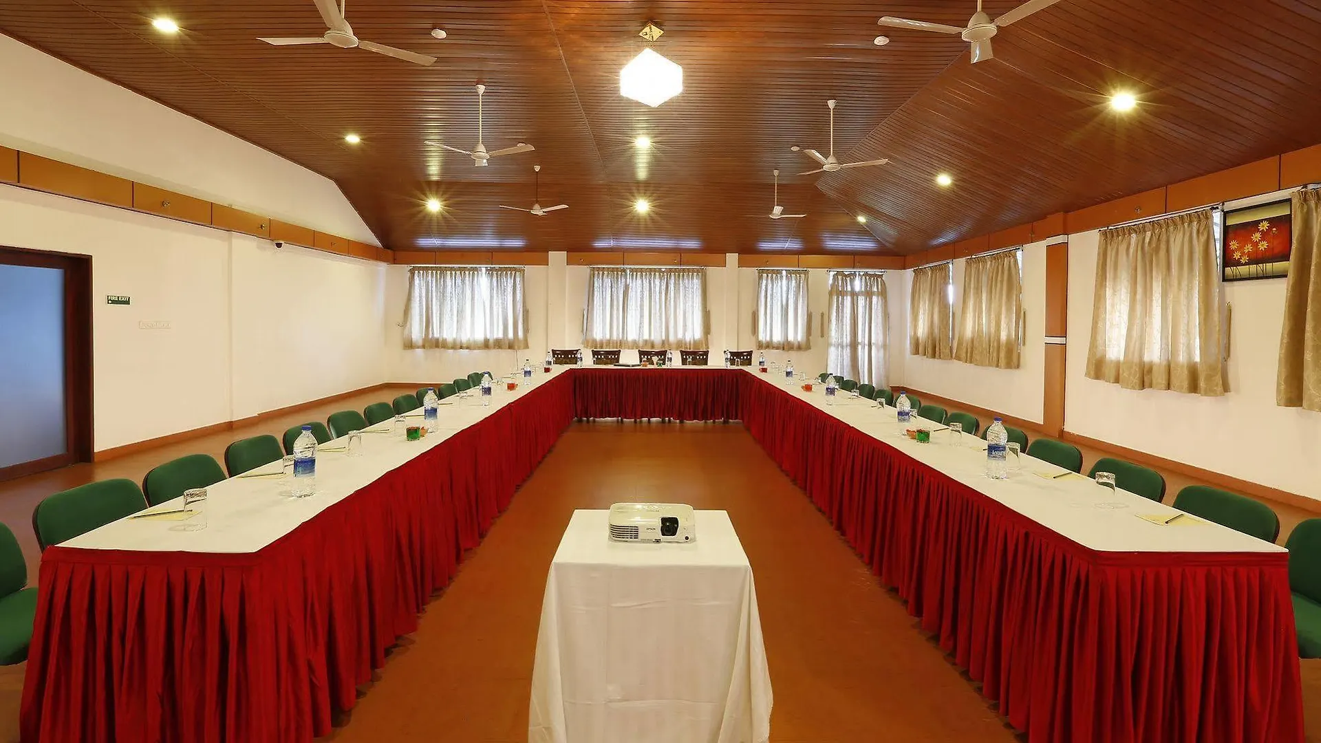 Spice Grove Hotel Thekkady